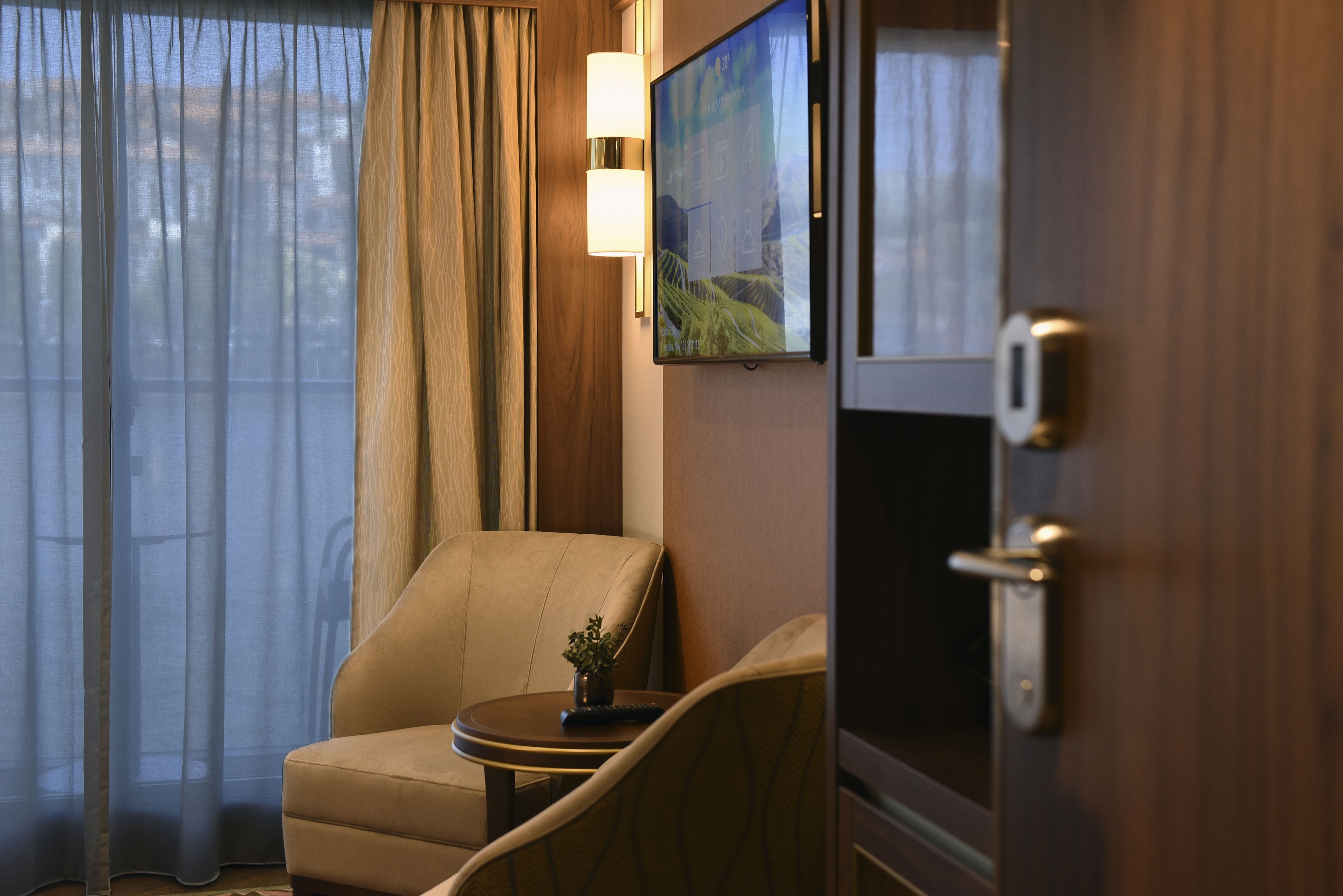 Superior Balcony Suites